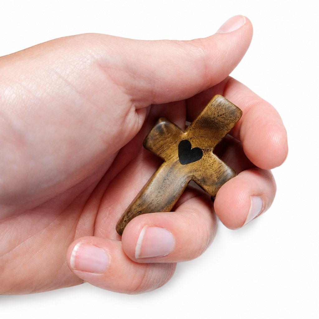 ✝️100% Handmade Wooden Cross My Heart(𝐉𝐚𝐦𝐞𝐬 𝐁𝐨𝐭𝐭𝐨𝐦𝐬 𝐇𝐚𝐧𝐝𝐦𝐚𝐝𝐞®)